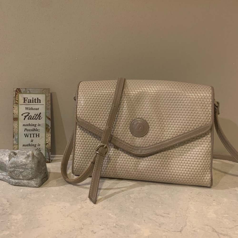 Vintage Liz Claiborne shoulder bag